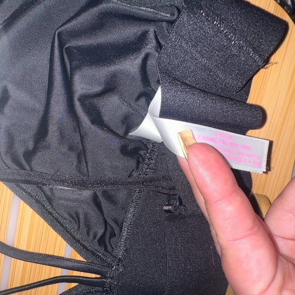 2 VICTORIA SECRET PINK BRALETTES - Picture 7 of 7